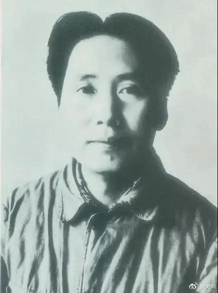 1940年3月11日 毛泽东在党的高级干部会议上作题为《目前抗日统一战线中的策略问题》的报告.jpg