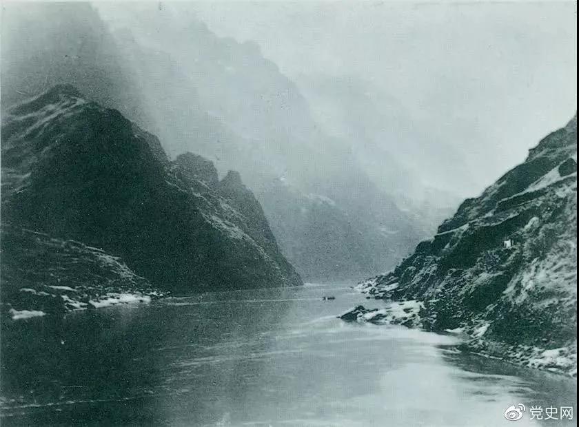 1935年3月中旬，红军三渡赤水，再次入川。.jpg